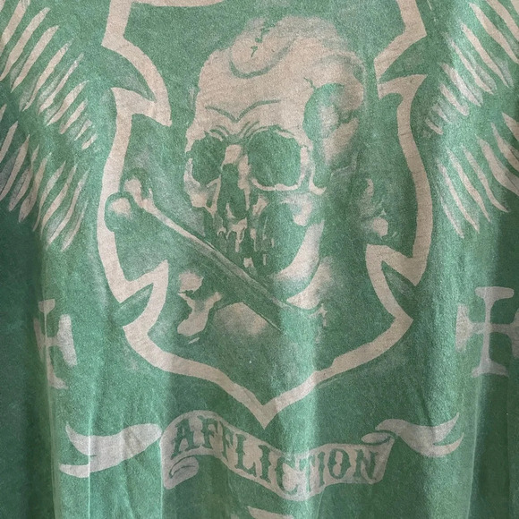 Women’s Affliction American Customs green v-neck skull graphic t-shirt, Size XL - Picture 4 of 6